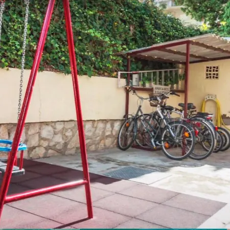 Apartment Aura In Renovated With Air Condition *