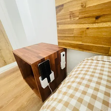 Apartment Aura In Renovated With Air Condition