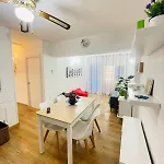 Apartment Aura In Renovated With Air Condition *