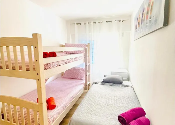 Aura In Renovated With Air Condition 公寓 *